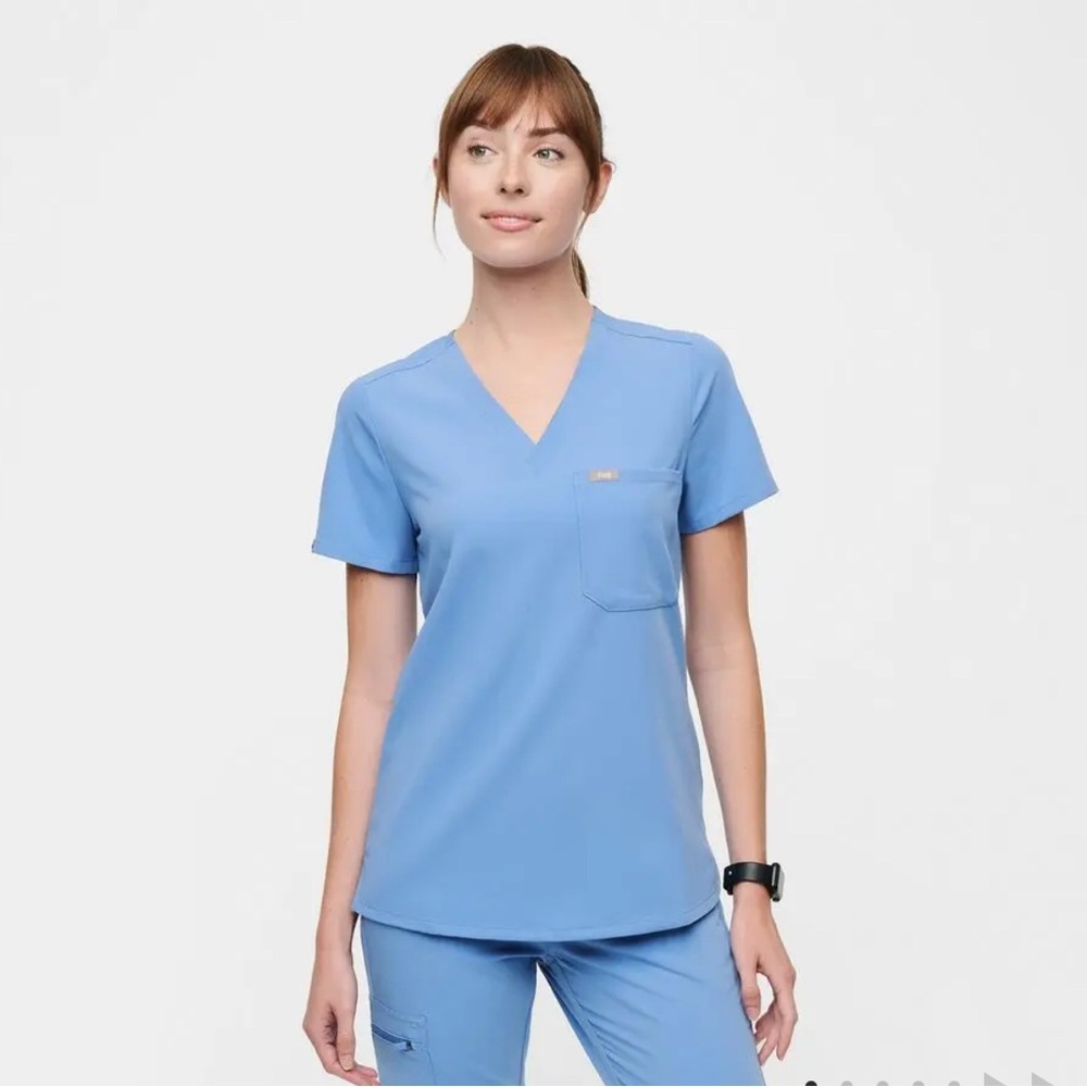 Figs Catarina One-Pocket Scrub Top